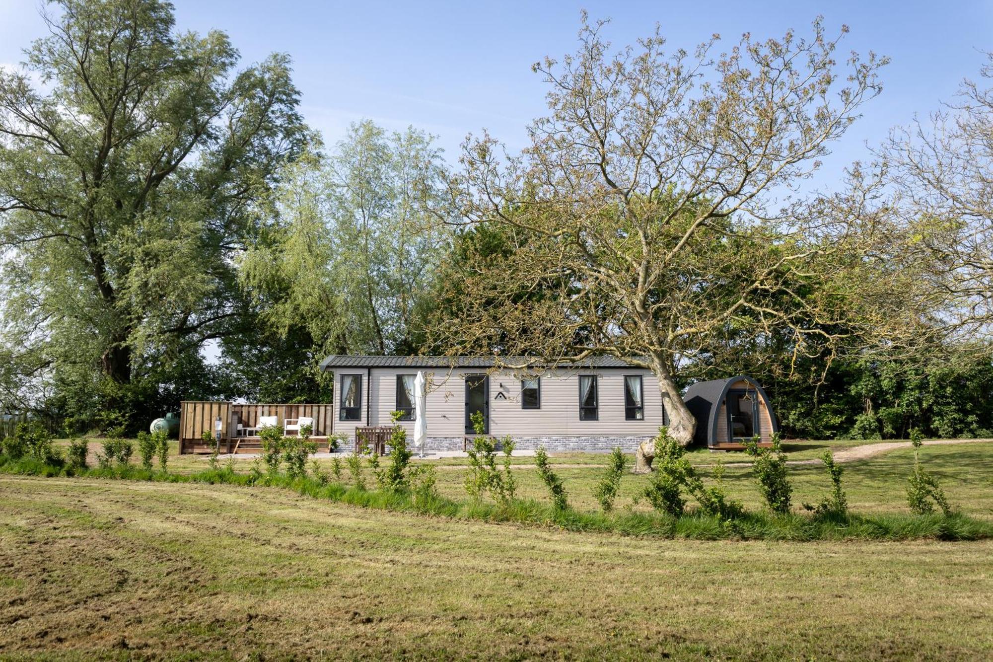 Hof Nieuwerkerk Chalet 1 Arnemuiden Esterno foto